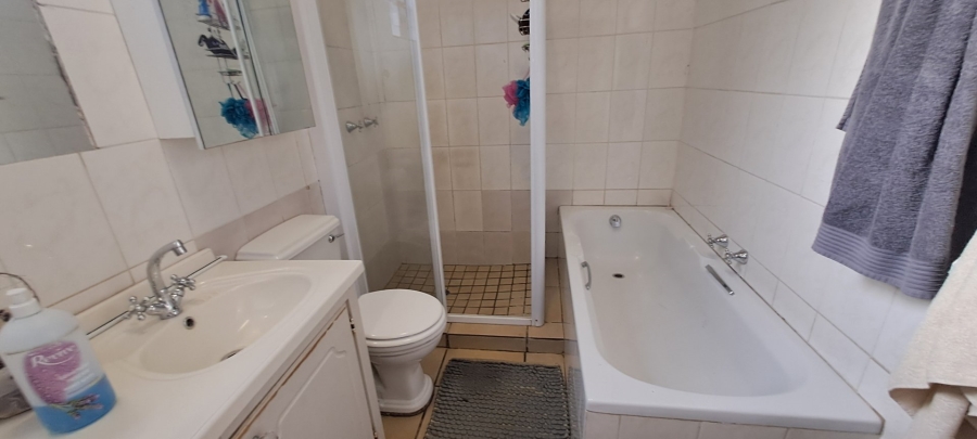 6 Bedroom Property for Sale in Eureka Free State